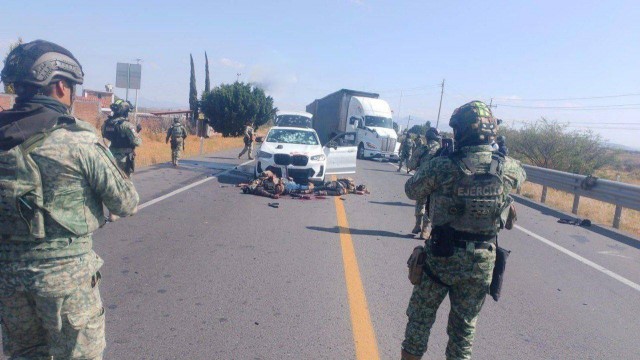 В Мексике начались массовые беспорядки после ликвидации наркобарона Эль Менчо