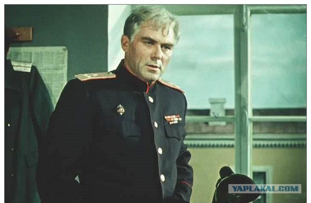 Фото актеров и музыкантов, из которых харизма плещет через край