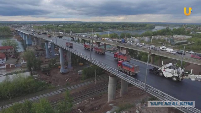 На средства от системы "Платон" в России открыли мост через реку