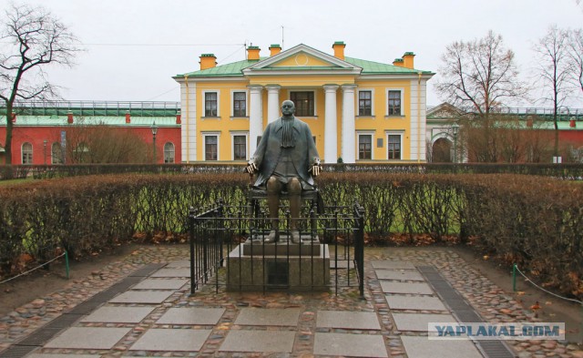 Однажды царь Пётр Первый вернулся из Европы.....