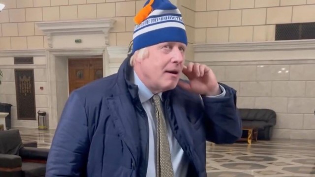 Зеленский согласился вынести вопрос о выводе ВСУ из Донбасса на референдум