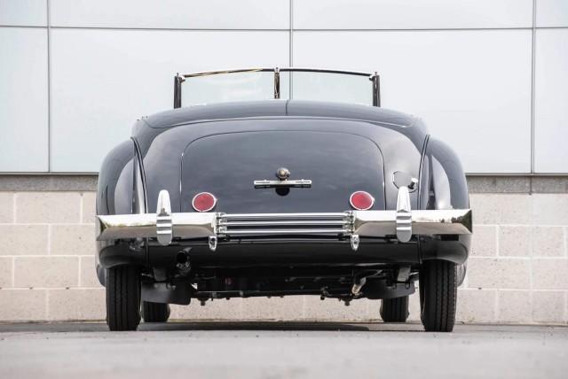 1937 Cord 812 Phaeton. Автопятница №150.