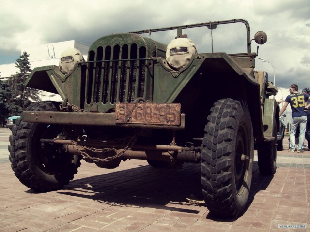 Выставка ретро автомобилей