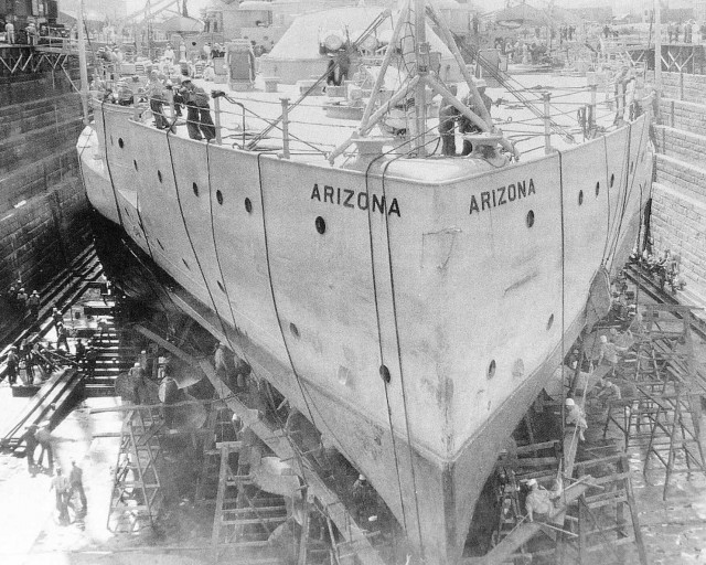 Линкор «USS Arizona» могила для 1177 моряков. Грозная «морская крепость» ВМС США ушла под воду за считанные минуты