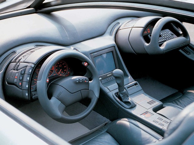 Продают очень странный автомобиль