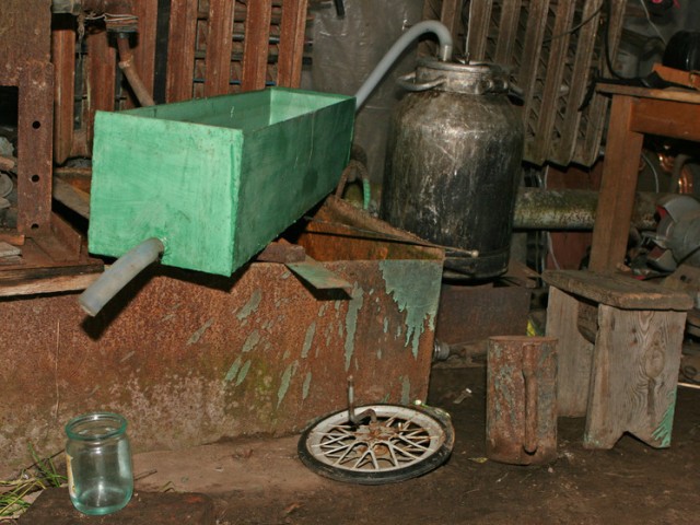 78-летняя бабушка-самогонщица из Чехова может сесть на 2 года