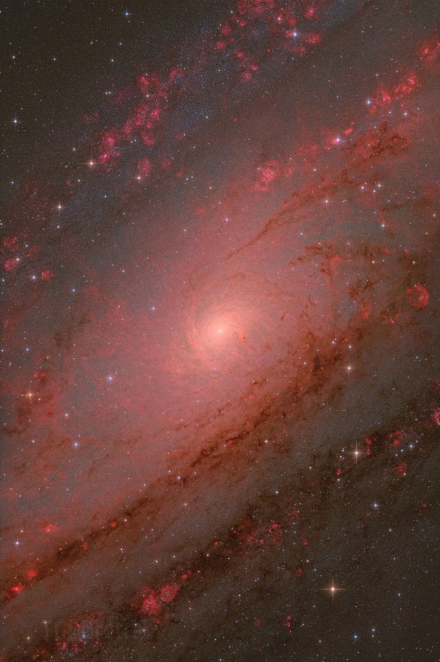 Объявлены лучшие астрономические фотографии 2025 года по версии Королевской обсерватории Гринвича.