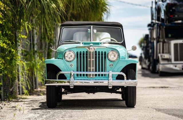 Willys Jeepster. Забавного автомобиля пост