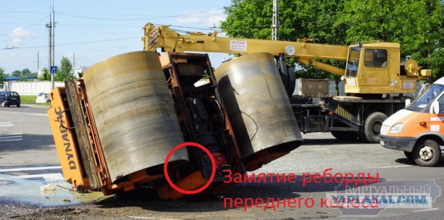 В Бресте перевернулся каток