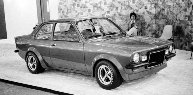 Игра на ЯПе: Угадай АВТО-9