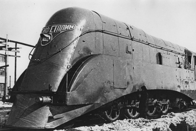 Паровоз "ИС20-16" " Иосиф Сталин.