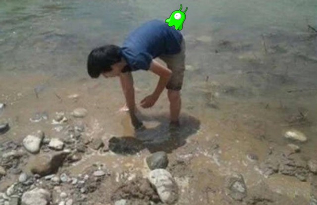 "Можете отредактировать фотографию так, будто бы я нахожусь в опасной ситуации?"