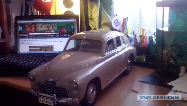 Сборка модели Citroen 2CV Fourgonnette