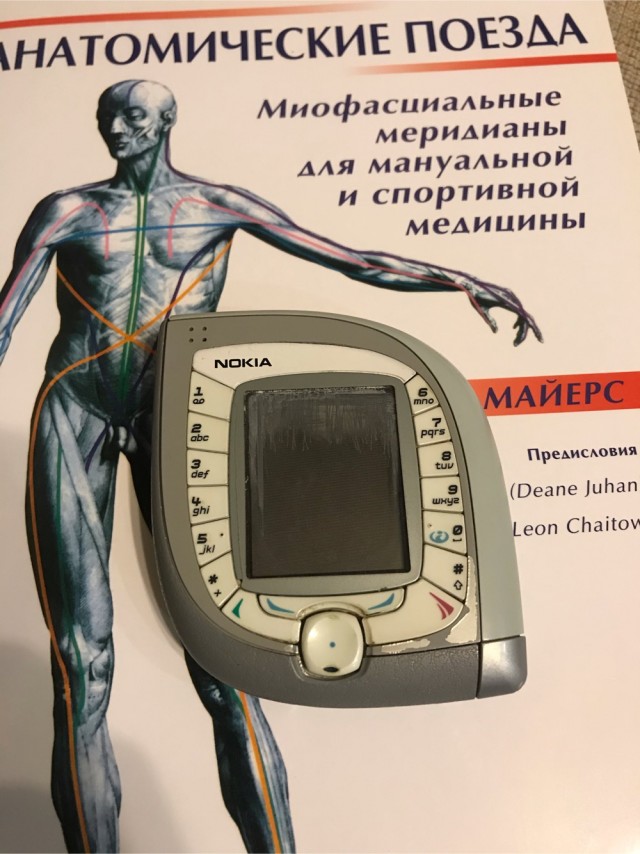 Последний звонок. Они были на вершине мобильного рынка. Кто потопил производителей культовых телефонов?