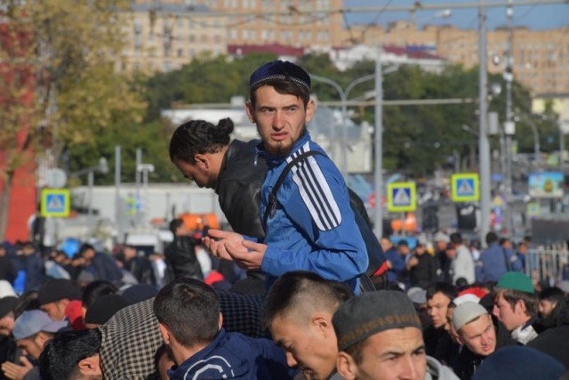 России нужно бороться за приезд мигрантов в страну" - заявила глава Института демографии РАН