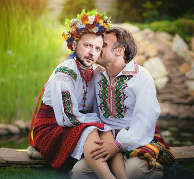 Макрон опроверг слухи о том, что его жена Бриджит трансгендер