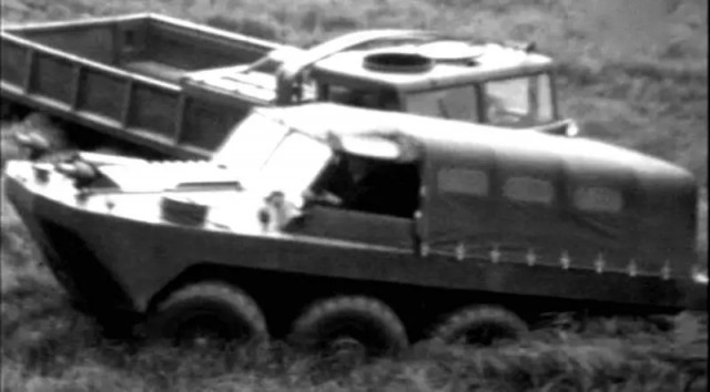 ГАЗ-44: плавающий грузовик из Советского Союза