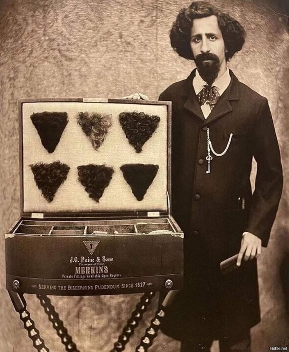 Редкая,но очень востребованная профессия 19 века - продавец интимных париков для женщин.