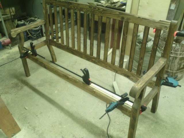 Садовая скамейка. Дебют