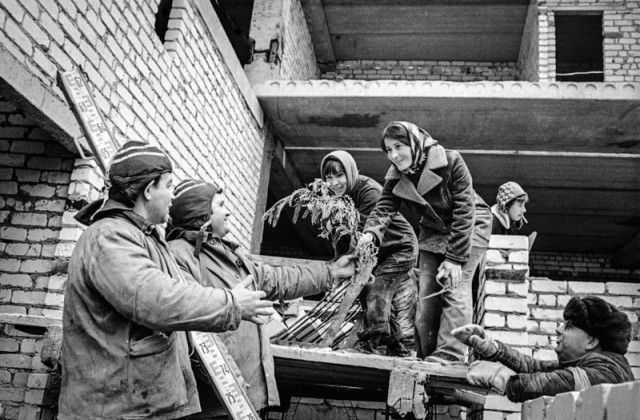 С чего начинается Родина. Юрий Хромушин.Фото.