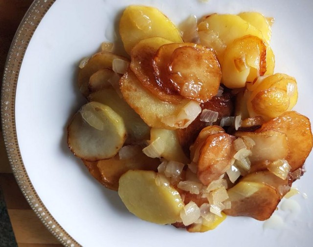 Жареный картофель. Кулинария.