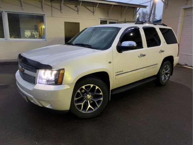 На российский рынок выходят новые Chevrolet Tahoe и Cadillac Escalade