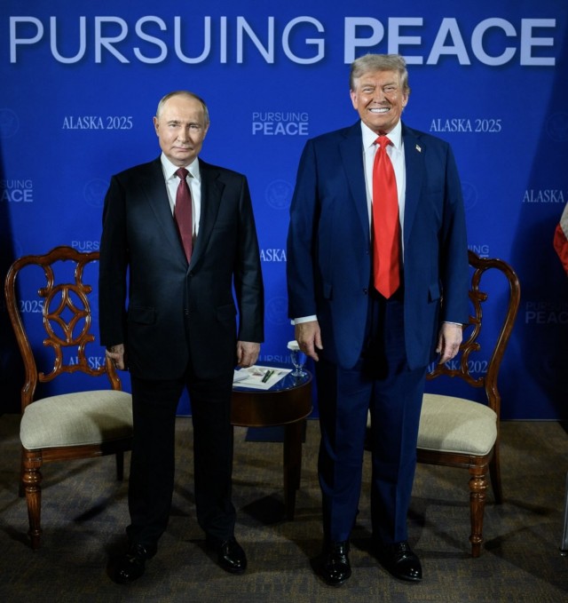 Путин прилетел в Анкоридж