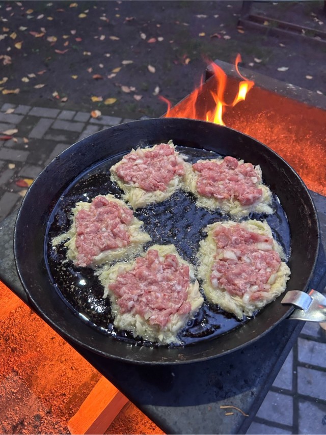 Драники с мясом