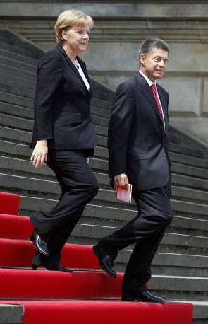 Политики и их "половинки"