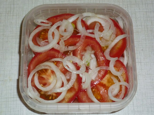 Помидоры закусочные, кисло-сладкие.