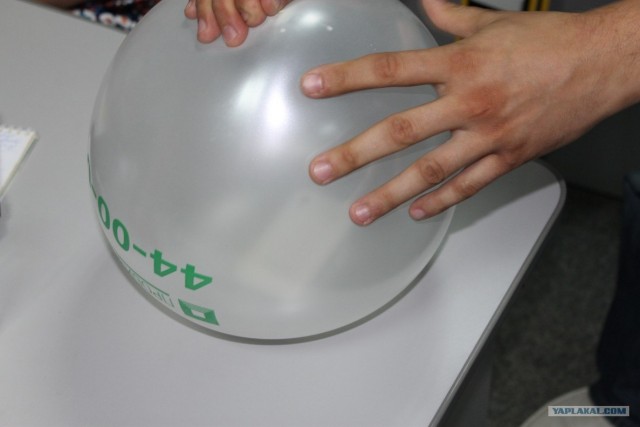 Папа показал фокус