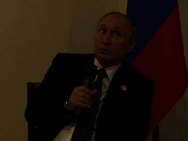 Говорят, за этот ракурс оператору и режиссёру чуть не выкололи глаза