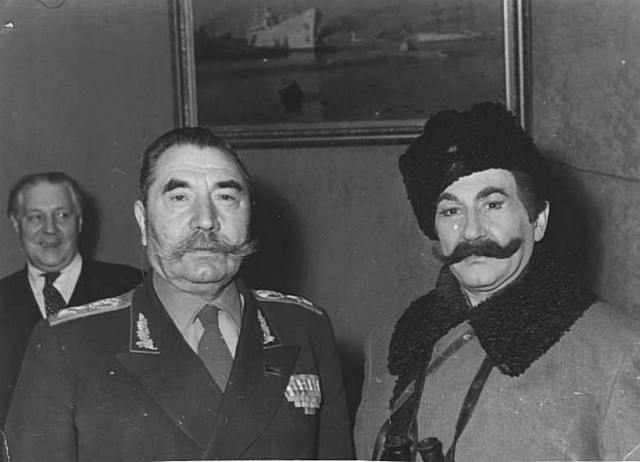 Лицедеи прошлого века.