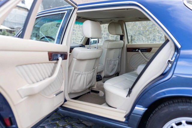 1991 Mercedes-Benz 560 SEL. Автопятница №84.