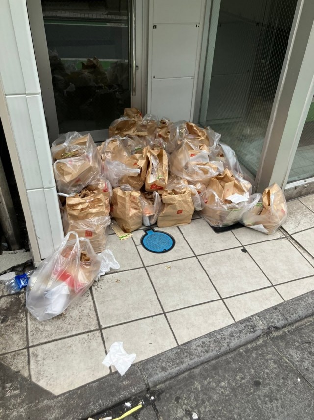 В Японии досрочно прикрыли продажу "Хэппи милов" с коллекционными карточками