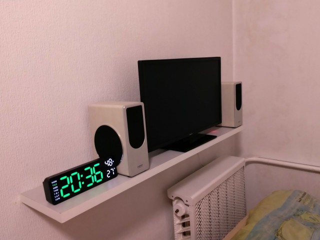 Холодно стало, осень настала — нам батареи стали включать!