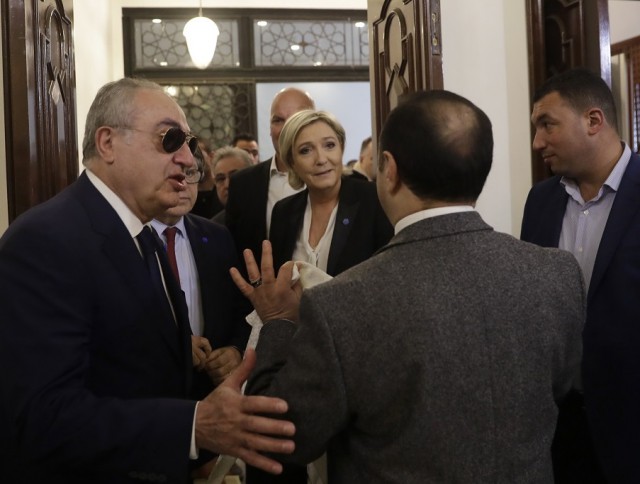 Марин Ле Пен отказалась надевать платок для встречи с муфтием Ливана