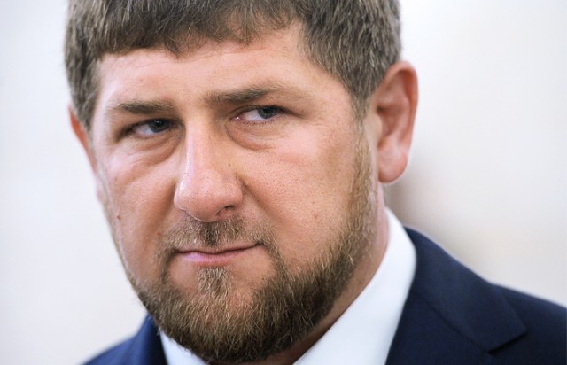 Аресты чеченцев: французский министр отреагировал на массовый арест уроженцев Чечни