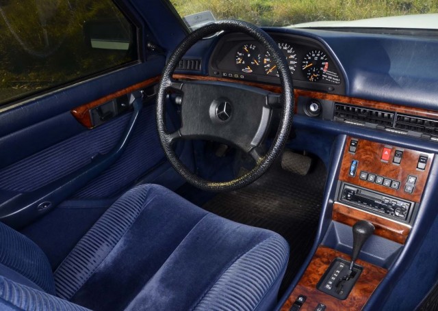 В Москве продают бронированный «шестисотый» Mercedes-Benz W140, который возил Евгения Примакова: пробег 105 тыс. км и всего один владелец за 28 лет