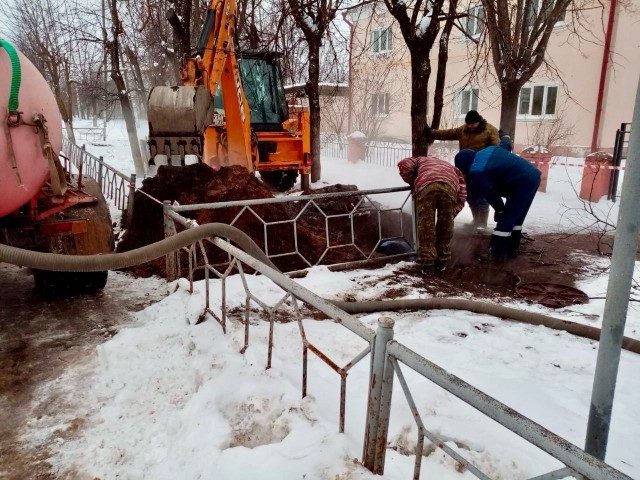 Пятеро школьников провалились в яму с кипятком в Ивановской области