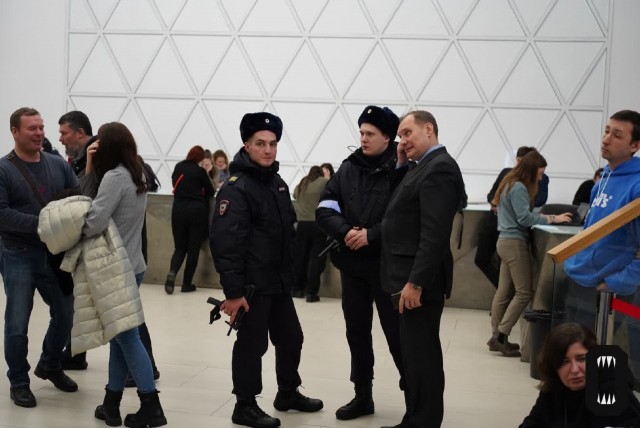 На собрание, где выдвинули  в президенты Екатерину Дунцову, пришла полиция