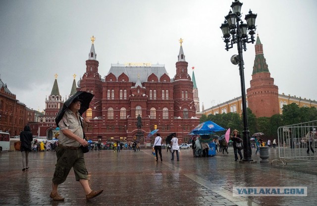 Школьницы на последнем звонке 2013