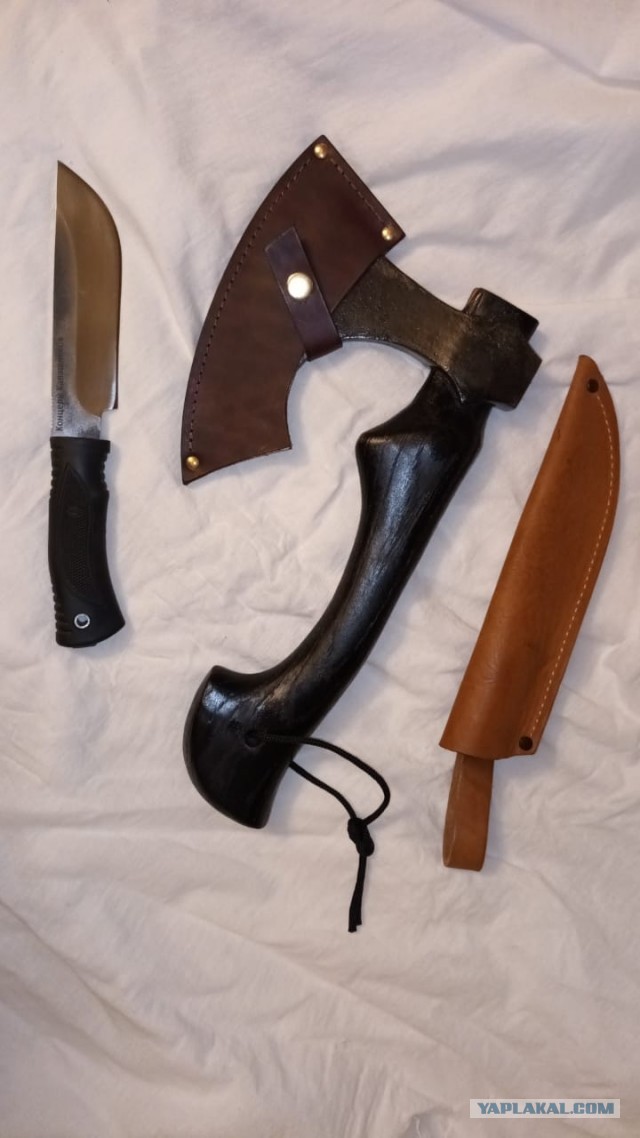 Двое братьев нашли себе развлечение в вечернем Чехове