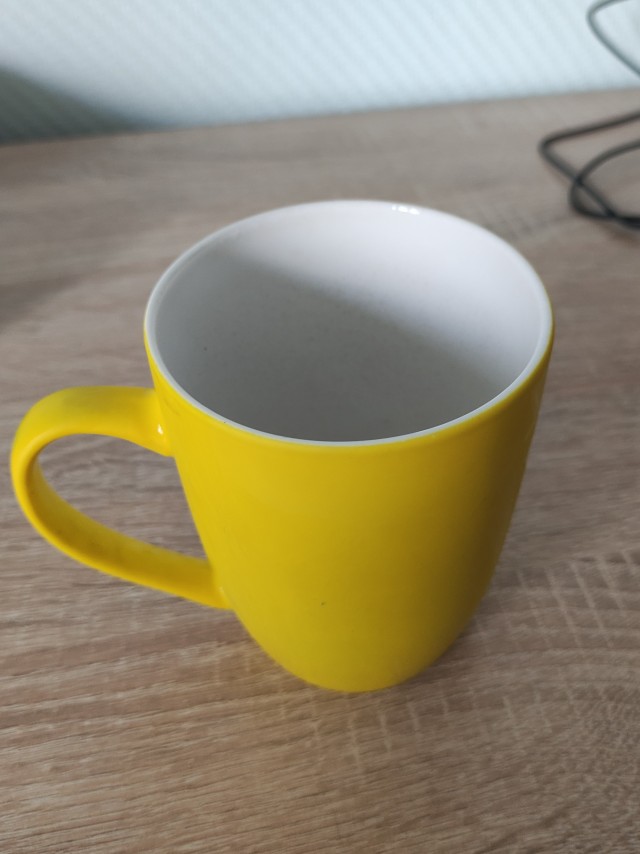 А из какой кружки вы пьёте на работе?