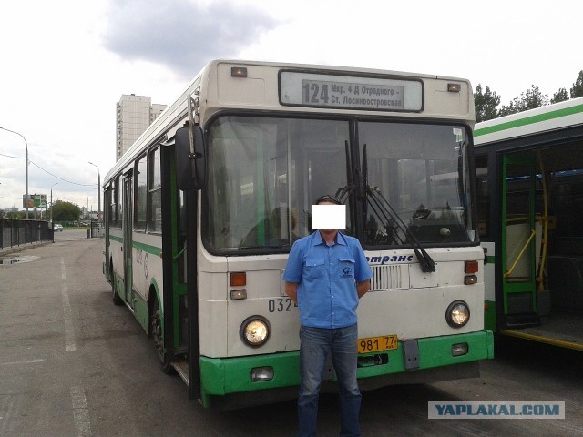 В Петербурге пассажиры избили водителя за то, что он не включил кондиционер в салоне