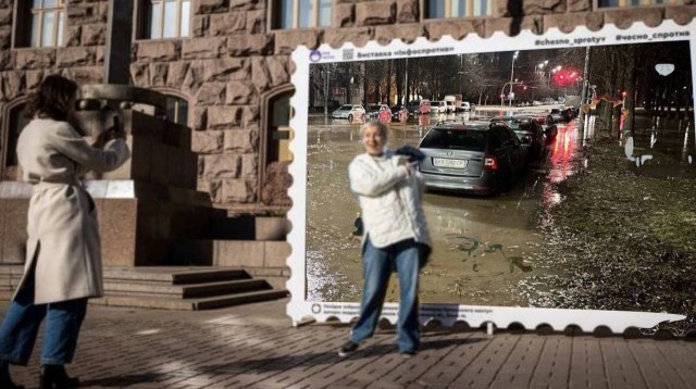 А есть резиновые сапоги для Витальки?