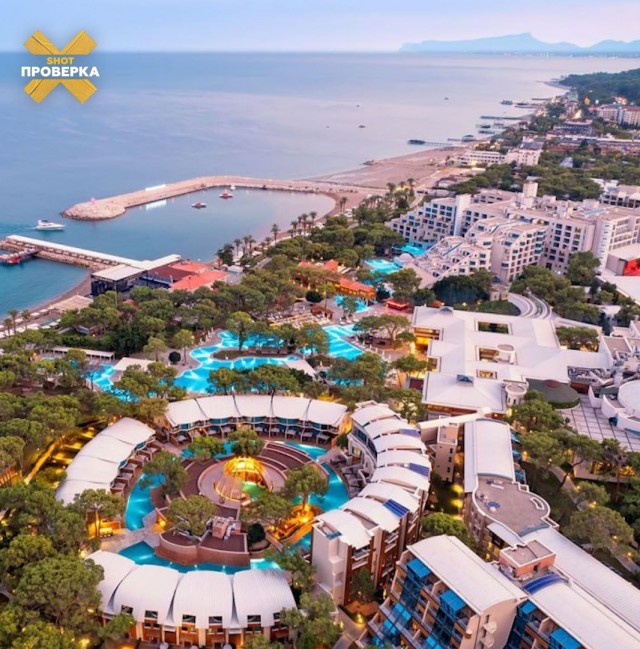 Российских туристов с маленьким ребёнком выгнали из пятизвёздочного турецкого отеля, обвинив в «беспричинном» переполохе из-за украденных очков.