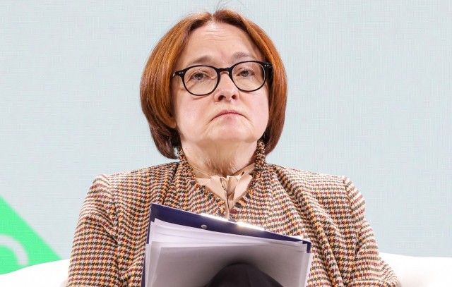 Visa и Mastercard не обращались в ЦБ по поводу возвращения в Россию, говорить об этом преждевременно, — Эльвира Набиуллина