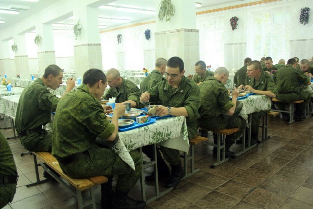 Шведский стол для русской армии: съел и порядок?