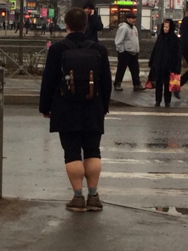 Модные персонажи на питерских улицах